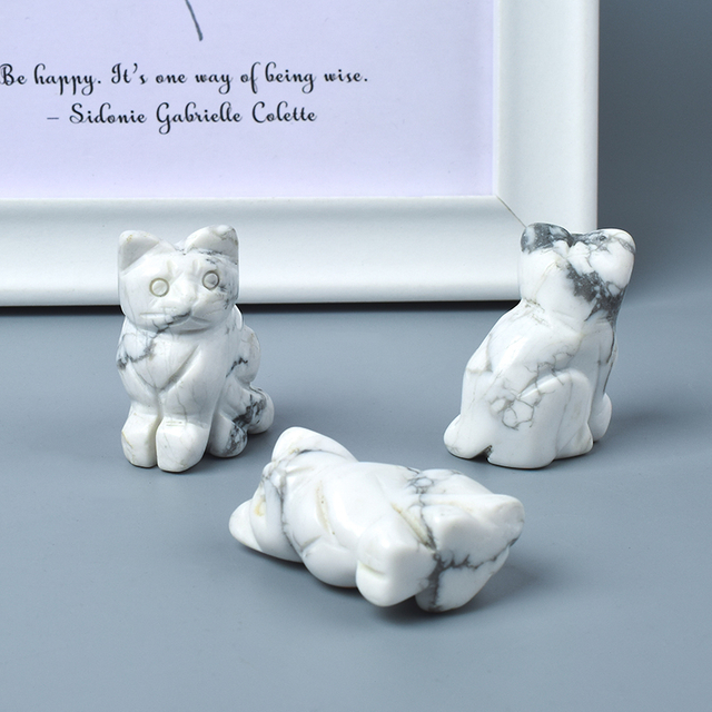  Hand Carved Natural White Turquoise Crystal Small Cat Figurines Gemstone Craft